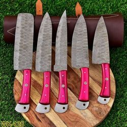 Knife set Damascus steel Professional chef knives Cutlery Steak knives Kitchen knives High-quality knives Sharp blades.