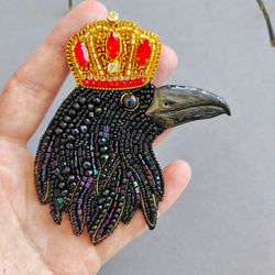 Bird brooch beaded, crow brooch, gothic jewelry, girlfriend gift, crown brooch pin for women
