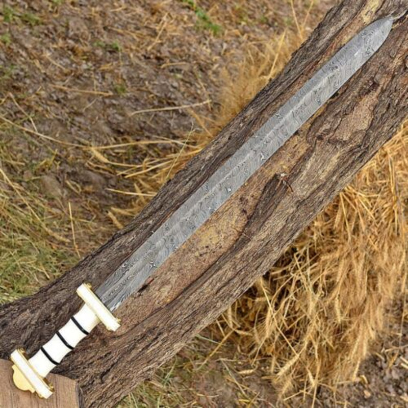 Crafted to Perfection The Beauty and Strength of the Roman Gladius Sword (1).jpg