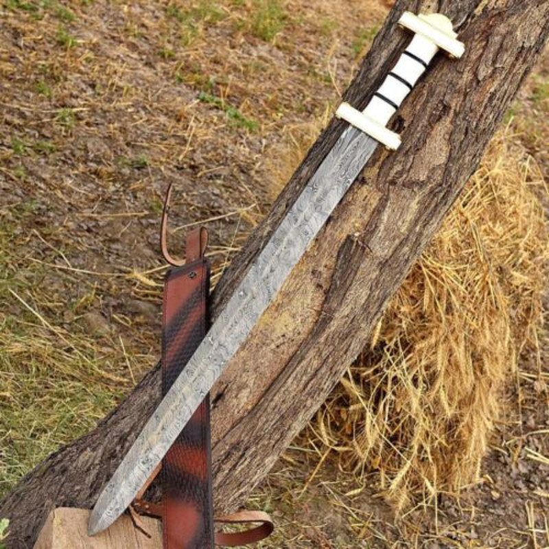 Crafted to Perfection The Beauty and Strength of the Roman Gladius Sword (4).jpg