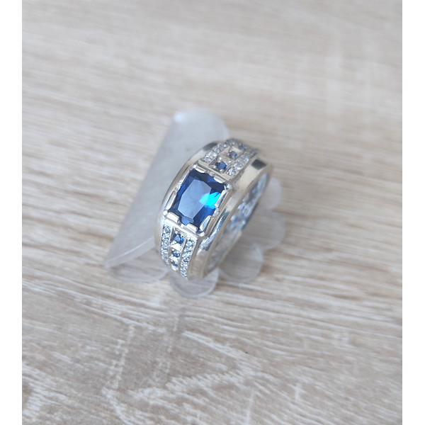 JEWELERY FOR MEN RING WITH BLUE STONE