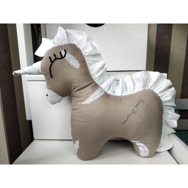 personalized unicorn.jpg