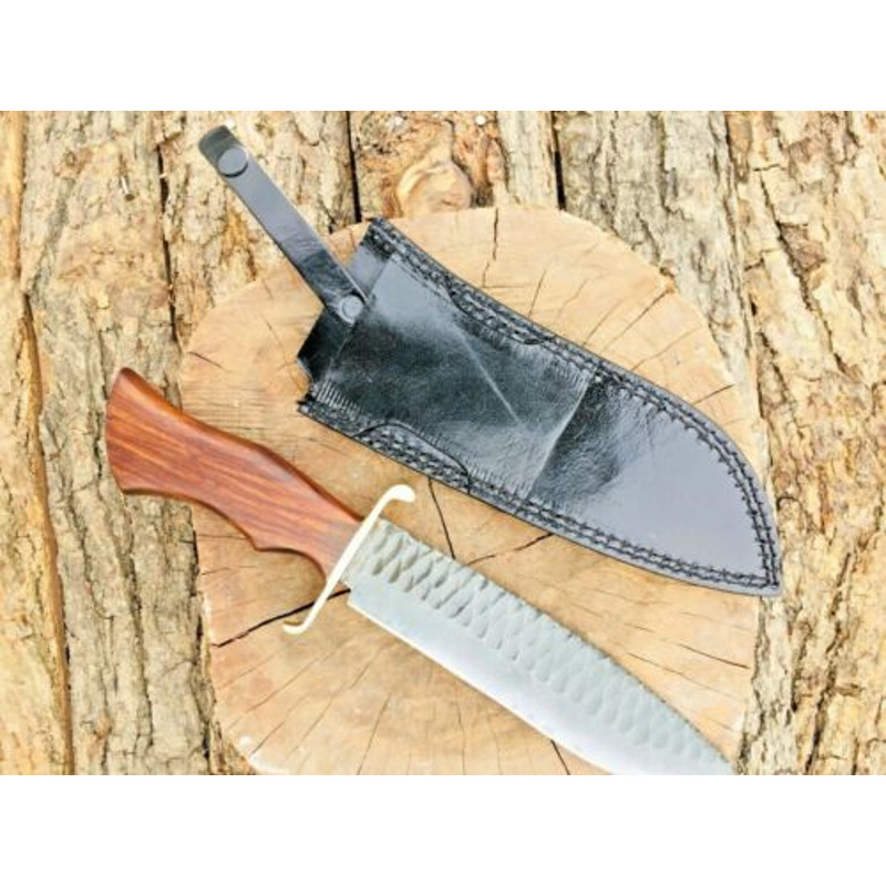 WildernessMasterpiece CustomHandmadeCarbonSteelHuntingKnifeandSurvivalKit 9jpg