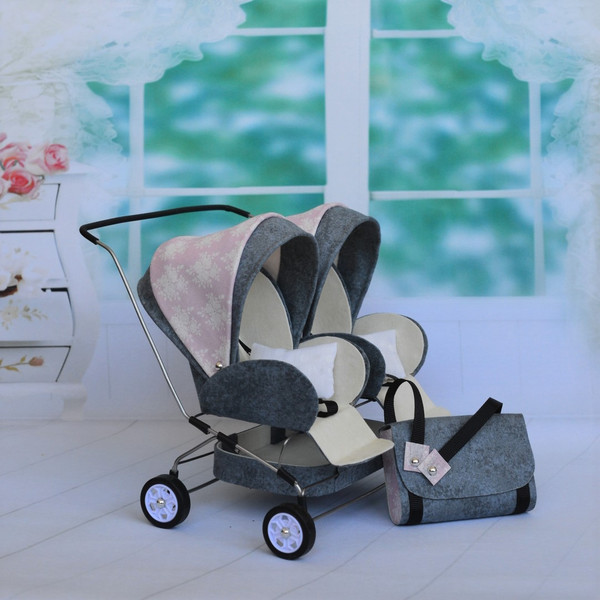 Baby- stroller -for- two- Barbie- dolls-2