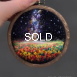 (9cm) Tiny textile painting, embroidery and needle felted space art