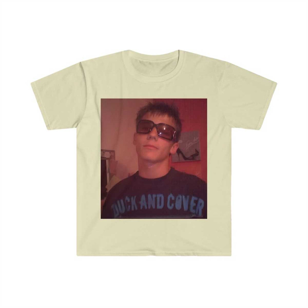 MR-1342023191058-louis-tomlinson-bedroom-selfie-meme-tshirt-cursed-one-image-1.jpg
