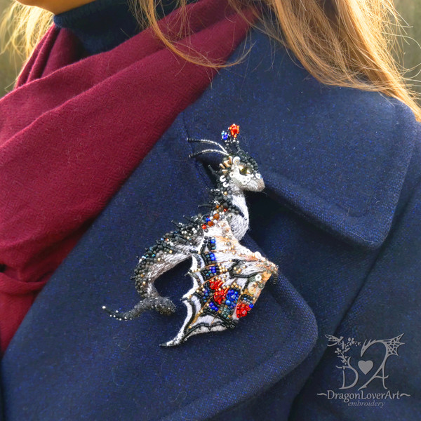 dragon coat brooch bead embrooidery.jpg