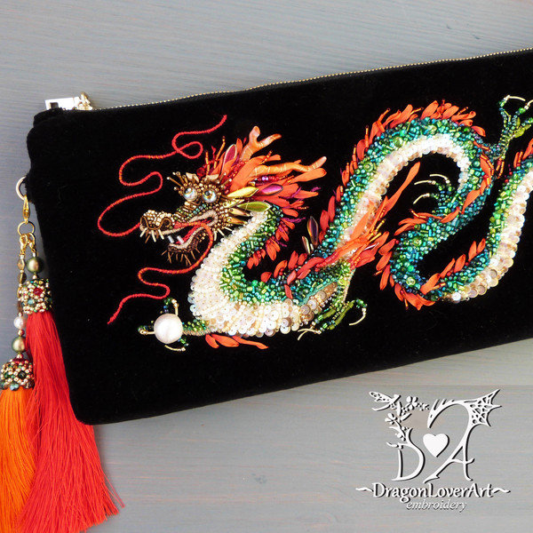 Chinese dragon beaded clutch bag 2.jpg