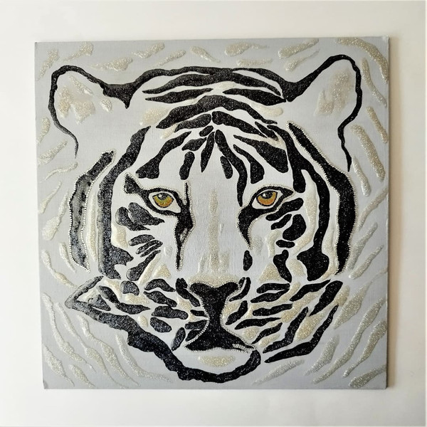 Tiger-acrylic-painting-with-glitter-shiny-art-wall-decor.jpg
