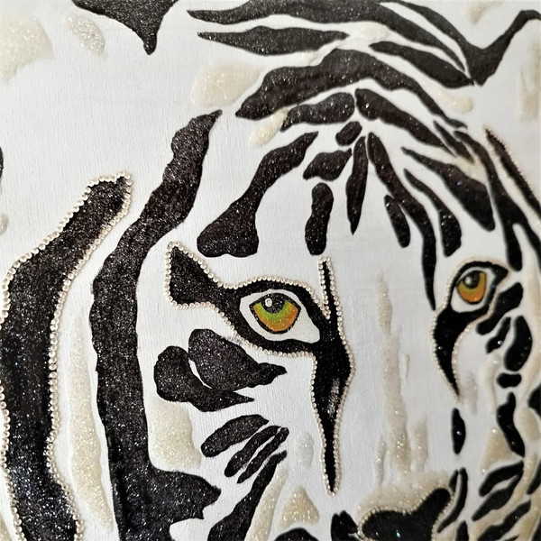 Tiger-painting-acrylic-art-in-a-frame.jpg