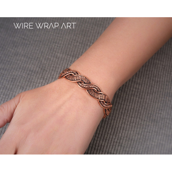 copper wire wrapped bracelet (3).jpeg