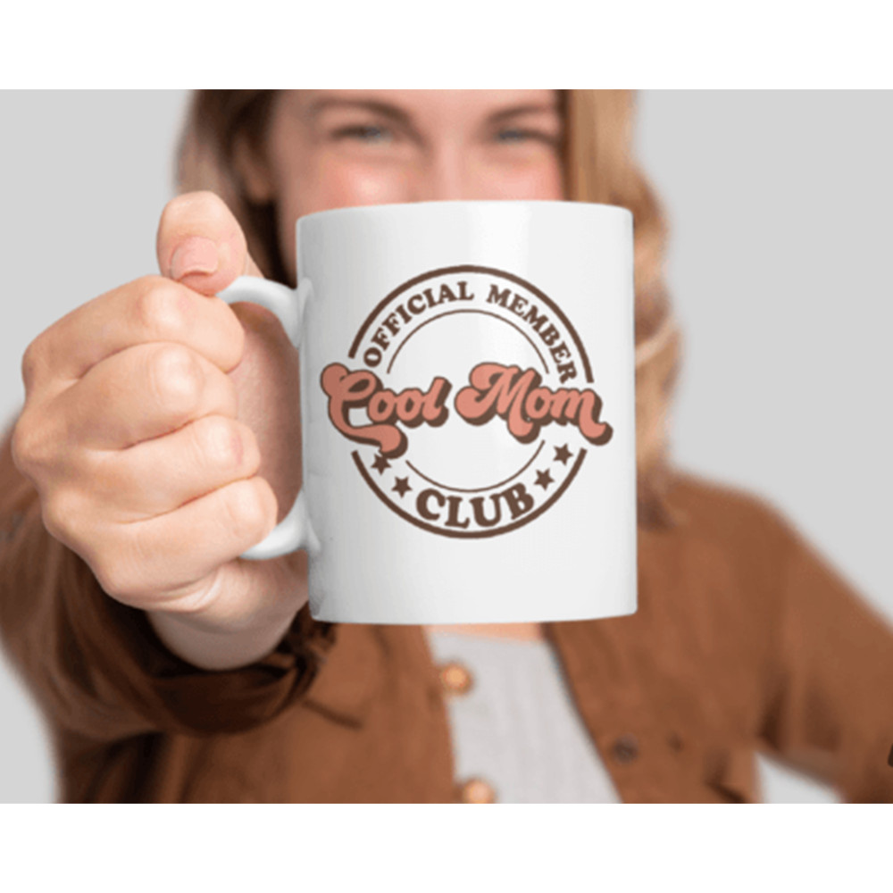 Official-Member-Cool-Mom-Club-Retro-Svg-Graphics-58113535-3-580x387.png