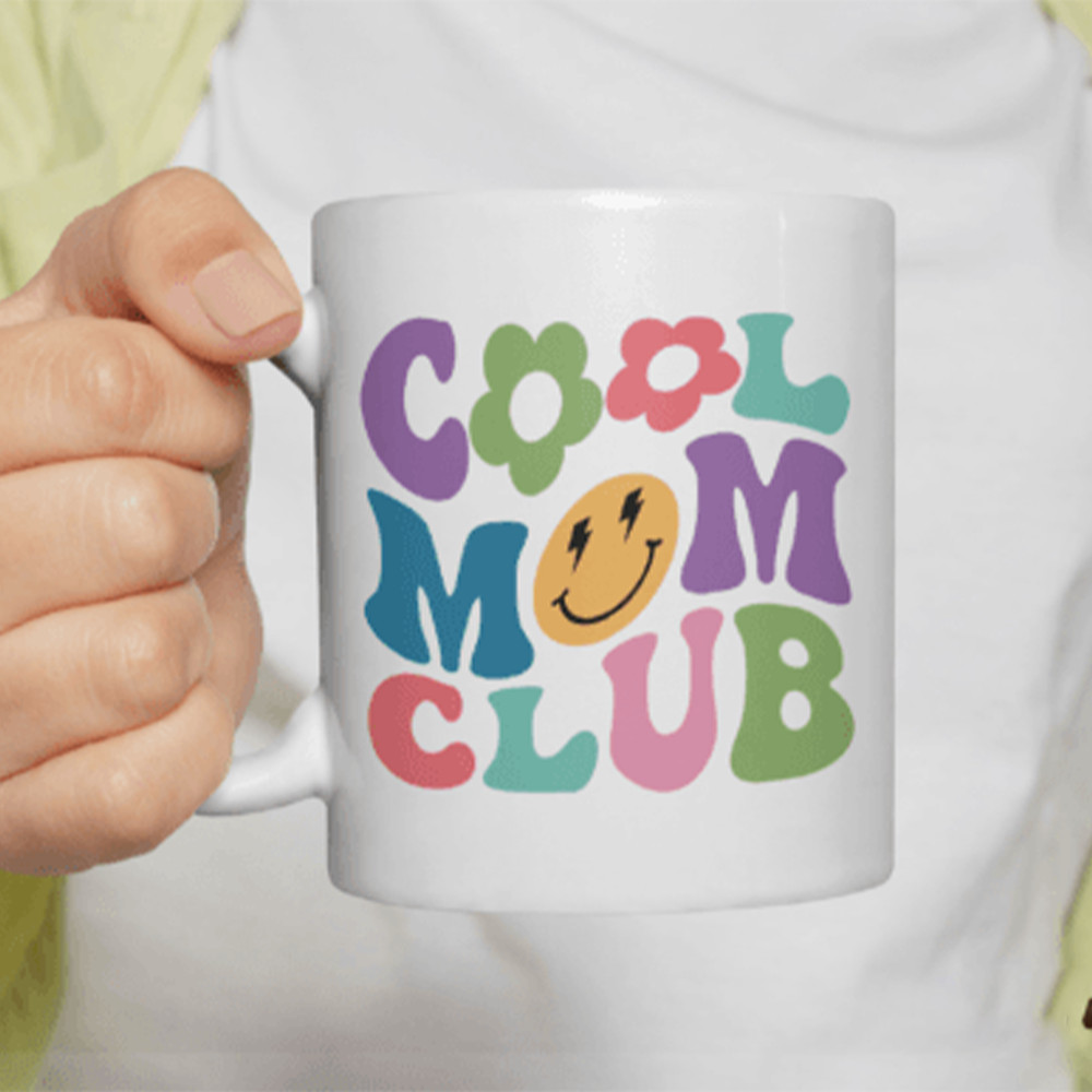 Cool-Mom-Club-Retro-Groovy-Svg-Png-Eps-Graphics-57996534-3-580x387.png