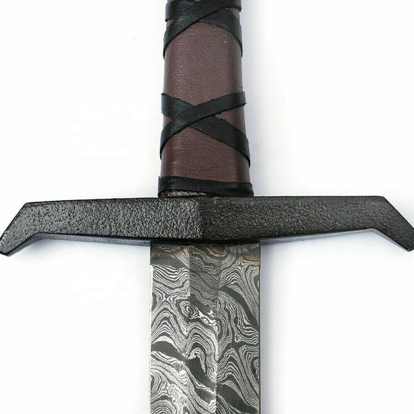 Custom handmade hand forged damascus steel king authur viking sword near me in lowa.jpg