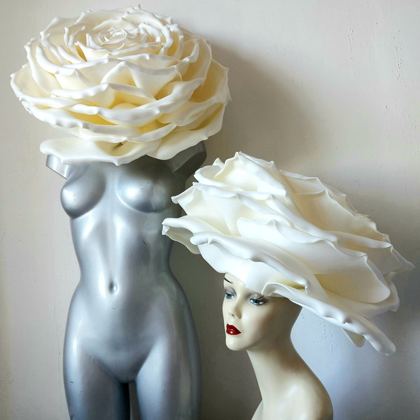 Giant rose hat Wedding headdress, Bridal headpiece.jpg