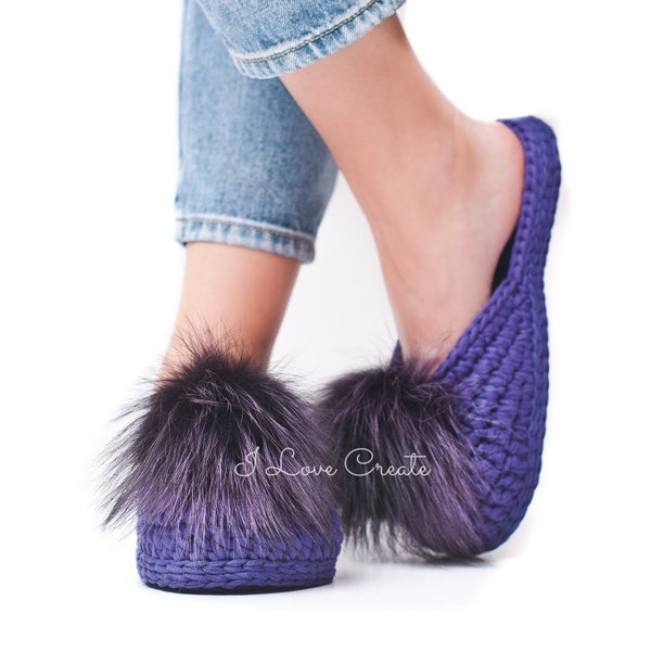 crochet-slippers-diy.jpg