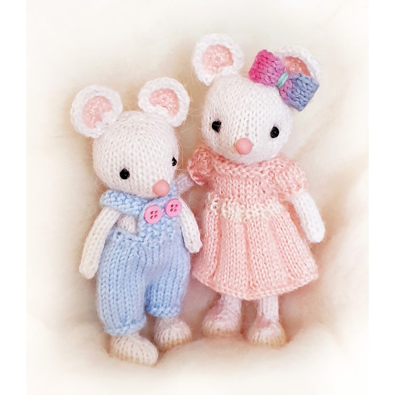 knitting-pattern-mice-Valentine-edit.jpg