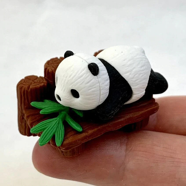 3D Animal Panda Theme Eraser for Schooling Kids (6).jpg