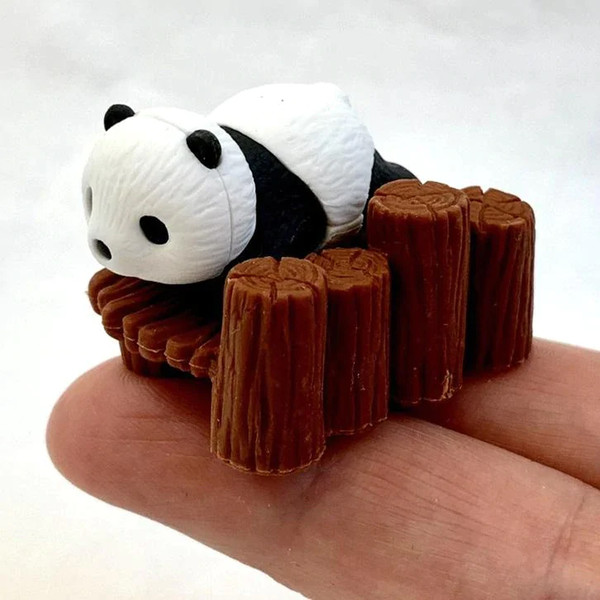 3D Animal Panda Theme Eraser for Schooling Kids (8).jpg