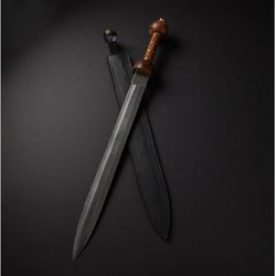 30 Inch Roman Gladiolas, Damascus Steel Hunting Sword, Viking Sword with Leather Sheath