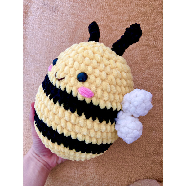 Crochet plush bee pattern Amigurumi bee pattern Crochet plus - Inspire  Uplift