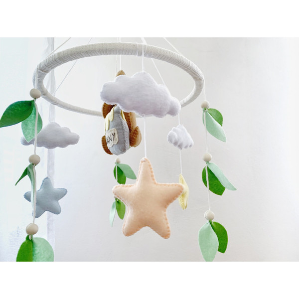 classic-winnie-the-pooh-baby-crib-mobile-nursery-theme-decor-2.jpg