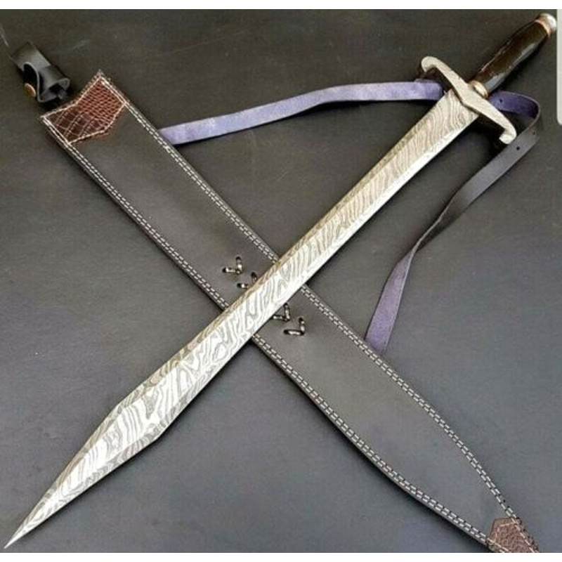 The-Perfect-Mother's-Day-Gift-A-Handmade-37-Gladiator-Longsword-with-Bull-Horn-Handle (1).jpg