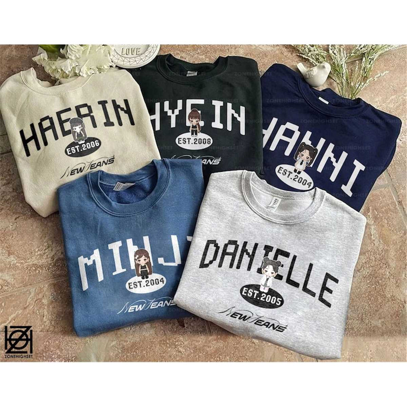 MR-2042023111425-newjeans-member-shirts-hearin-newjeans-hanni-newjeans-minji-image-1.jpg