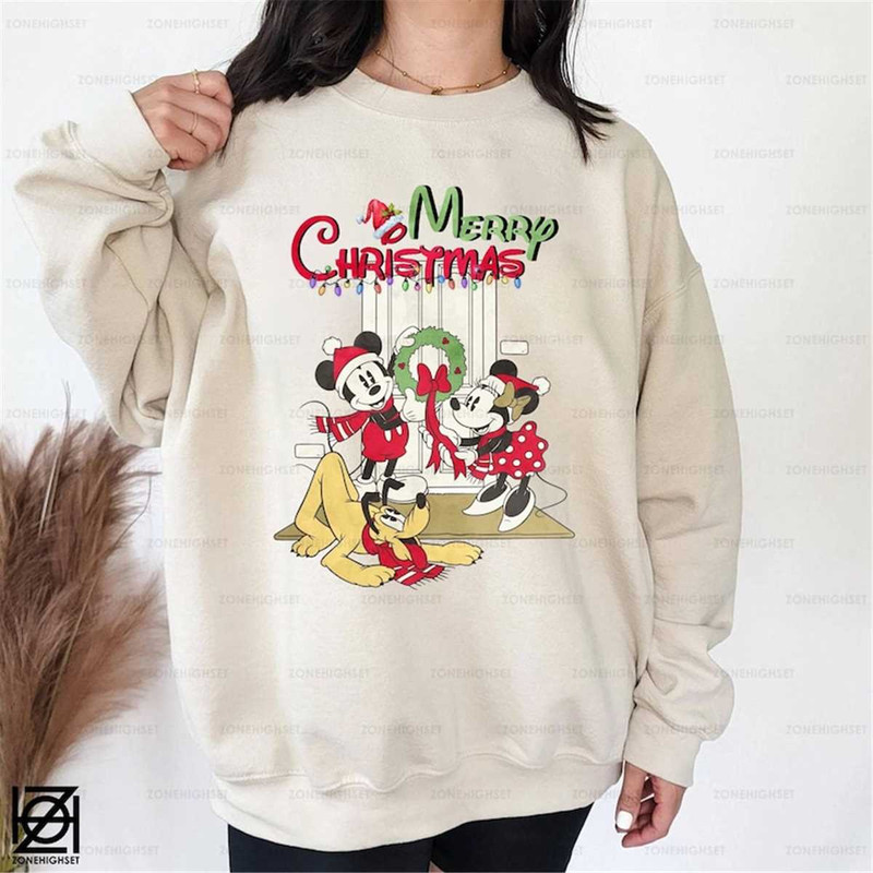 MR-2042023111553-disney-vintage-christmas-sweatshirt-mickey-and-friends-sand.jpg