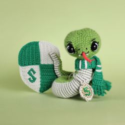 Crochet pattern Snake, Wizard School House mascot, Amigurumi Snake wizard toy, PDF Digital Download diy tutorial