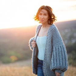 chunky knit balloon sleeve cardigan knitting pattern, oversized cardigan for women, cable sweater pattern, knit cardigan