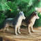 statuette siberian husky