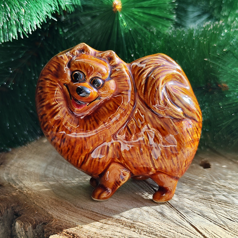 Pomeranian statuette porcelain
