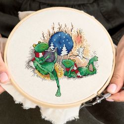 cute frogs pdf cross stitch patterns - frog couple counted chart - funny frogs embroidery - winter cozy evening xstitch
