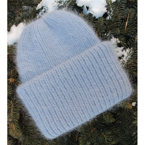 Angora hat with a double cuff 1.JPG