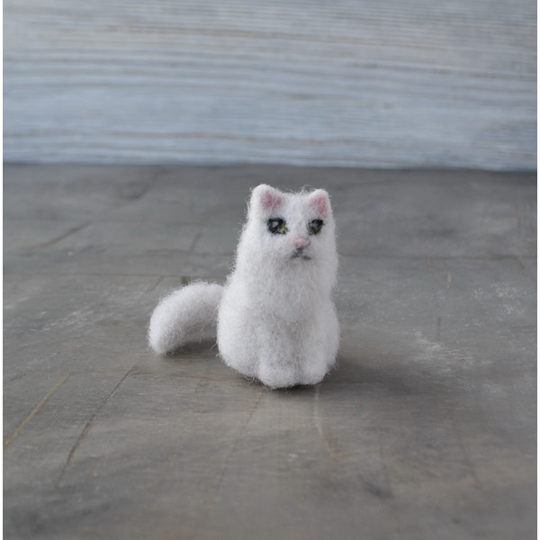 Needle felted tiny white cat.JPG