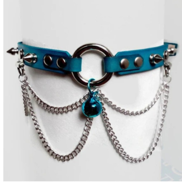 O-ring-bdsm-day-collar-with-chains-and-spikes.png
