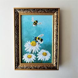 Bumblebee acrylic painting a daisy small wall decor insect