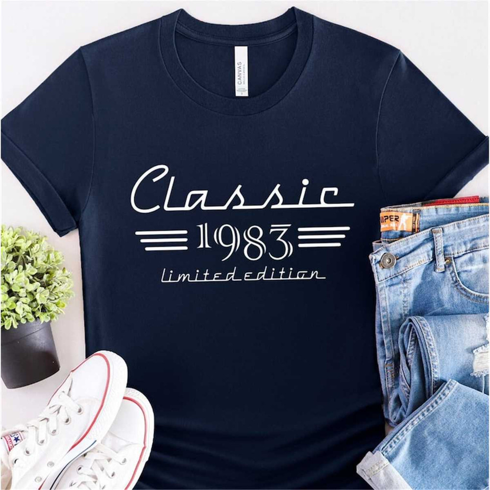 MR28420238545440thbirthdayautoownergiftclassic1983carlovershirtimage1jpg