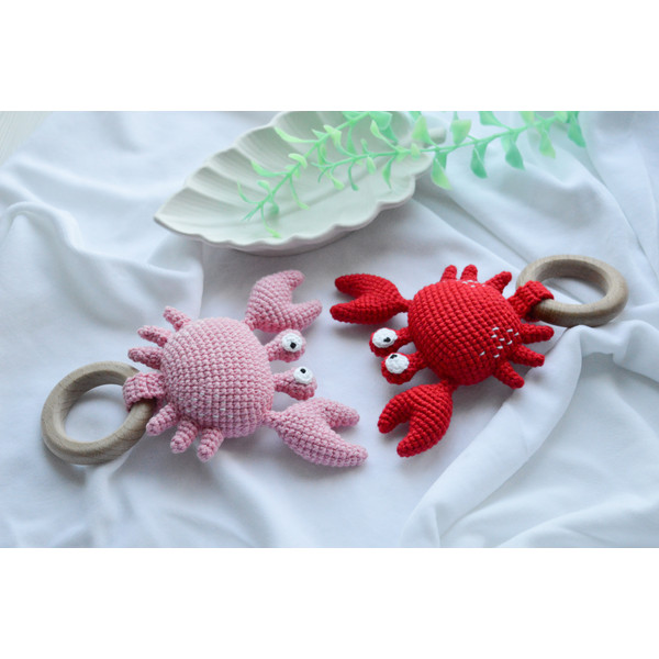 amigurumi crab toy.jpg