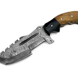 Custom Handmade Damascus Steel Hunting knife Tracker Knife Camping Knife.