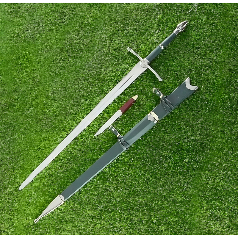 AragornStridersRangerSwordandKnifeThePerfectLOTRCollectible 4jpg