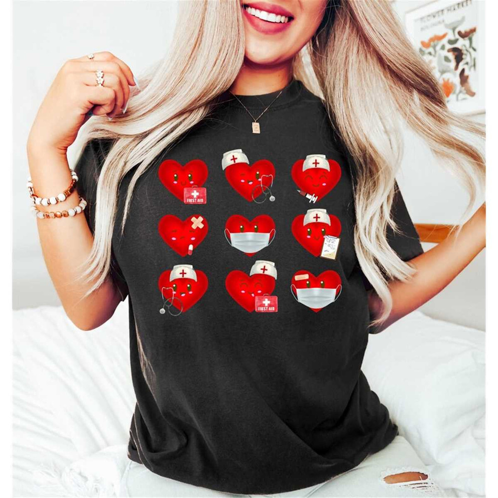MR35202312755valentinesdayhearttshirtvalentinesdaynurseimage1jpg