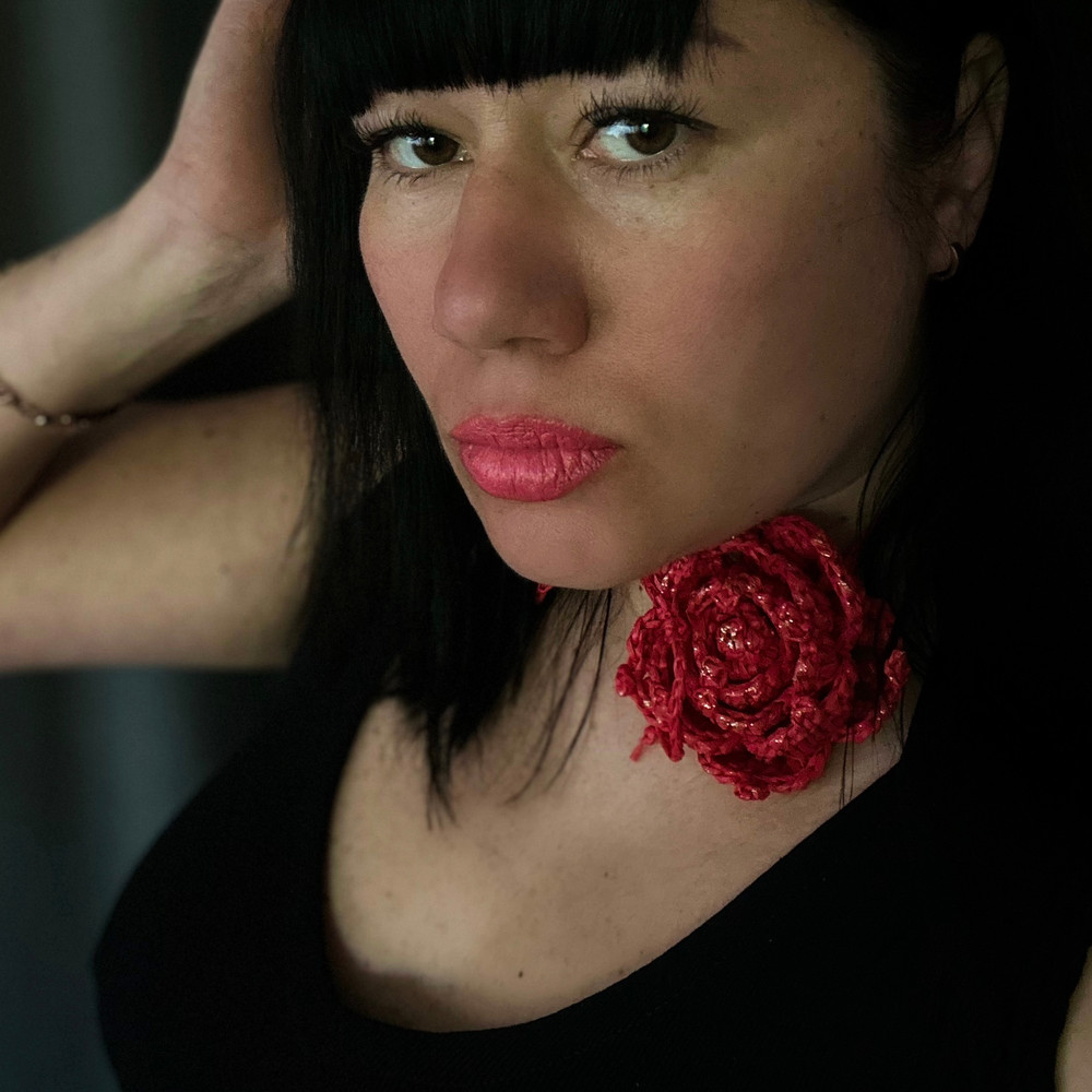 Floral-choker-necklace-2