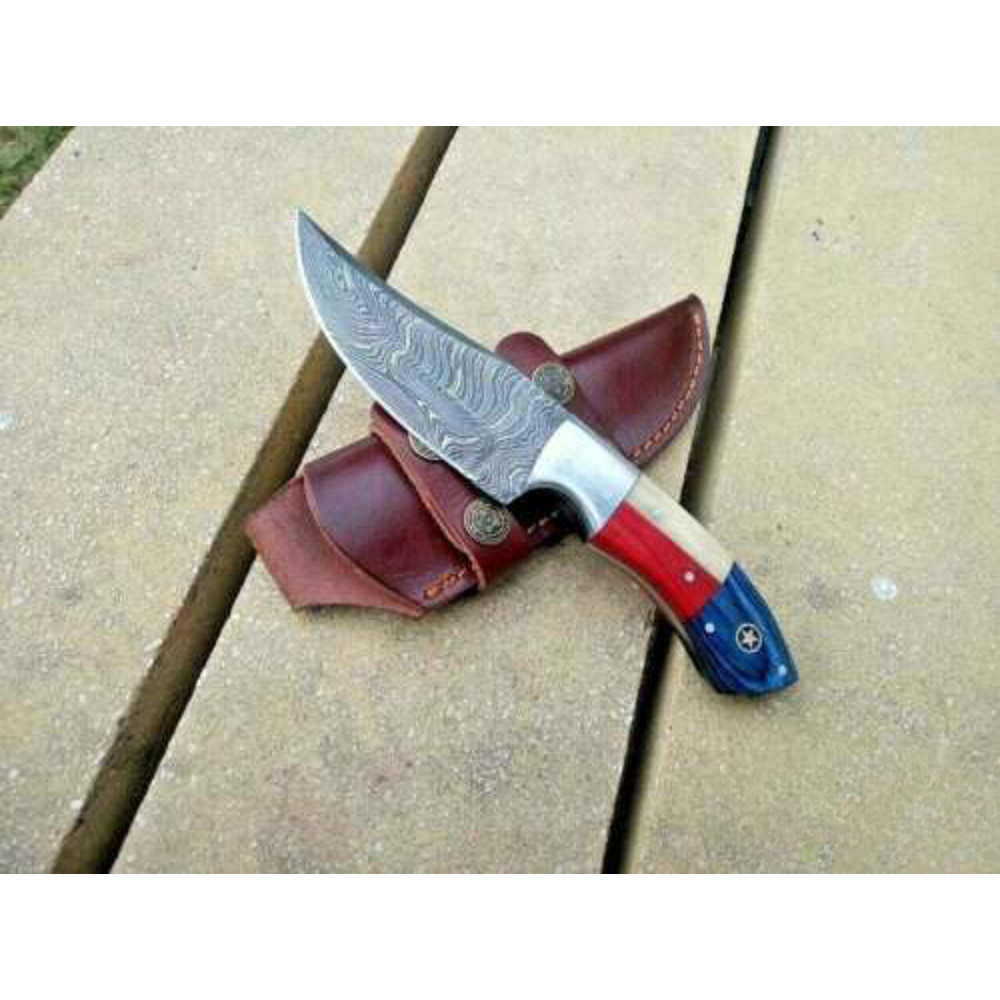 TexasSizedDurabilityHandForgedDamascusSteelHuntingKnifewithTexasFlagDesign 1jpg