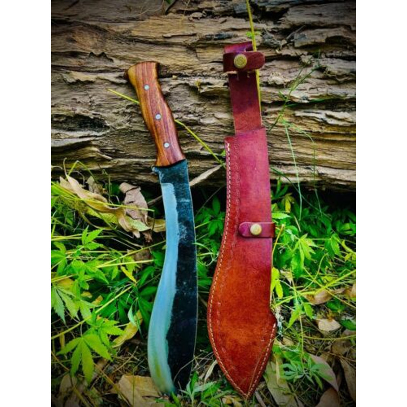 TheUltimateHuntingCompanionPersonalizedBowiehuntingMachete 1jpg