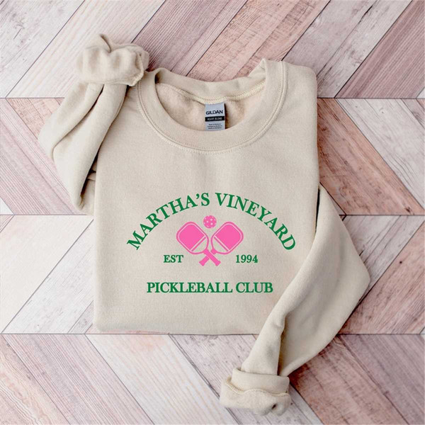 Martha's Vineyard Pickleball Club est 1994 Sweatshirt for wo - Inspire ...