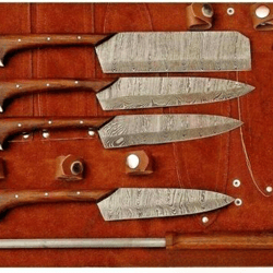 Exquisite 5-Piece Damascus Steel Kitchen & BBQ Knife Set: Handcrafted for Culinary Perfection