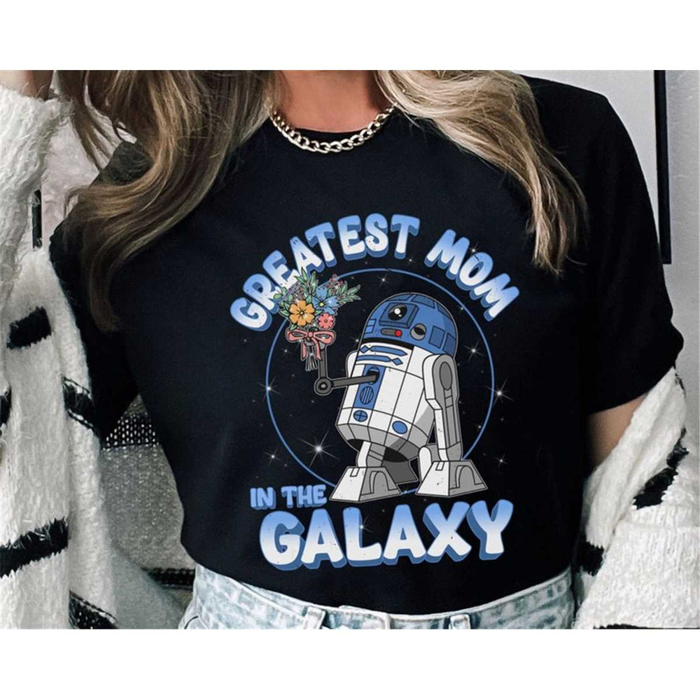 MR-55202381015-r2-d2-mom-greatest-mom-in-the-galaxy-shirt-star-wars-mom-image-1.jpg