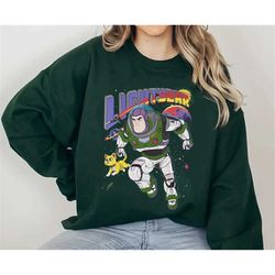 retro disney pixar buzz lightyear and sox starry cat sweatshirt / walt disney world t-shirt / disneyland family trip / m